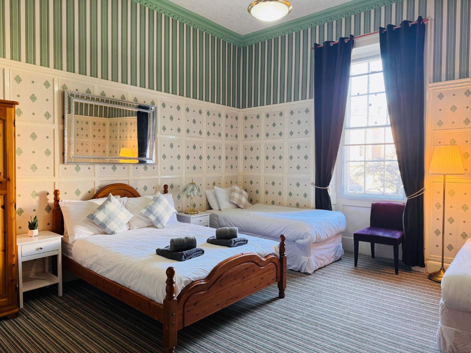 Edinburgh Travel Guest House Екстер'єр фото