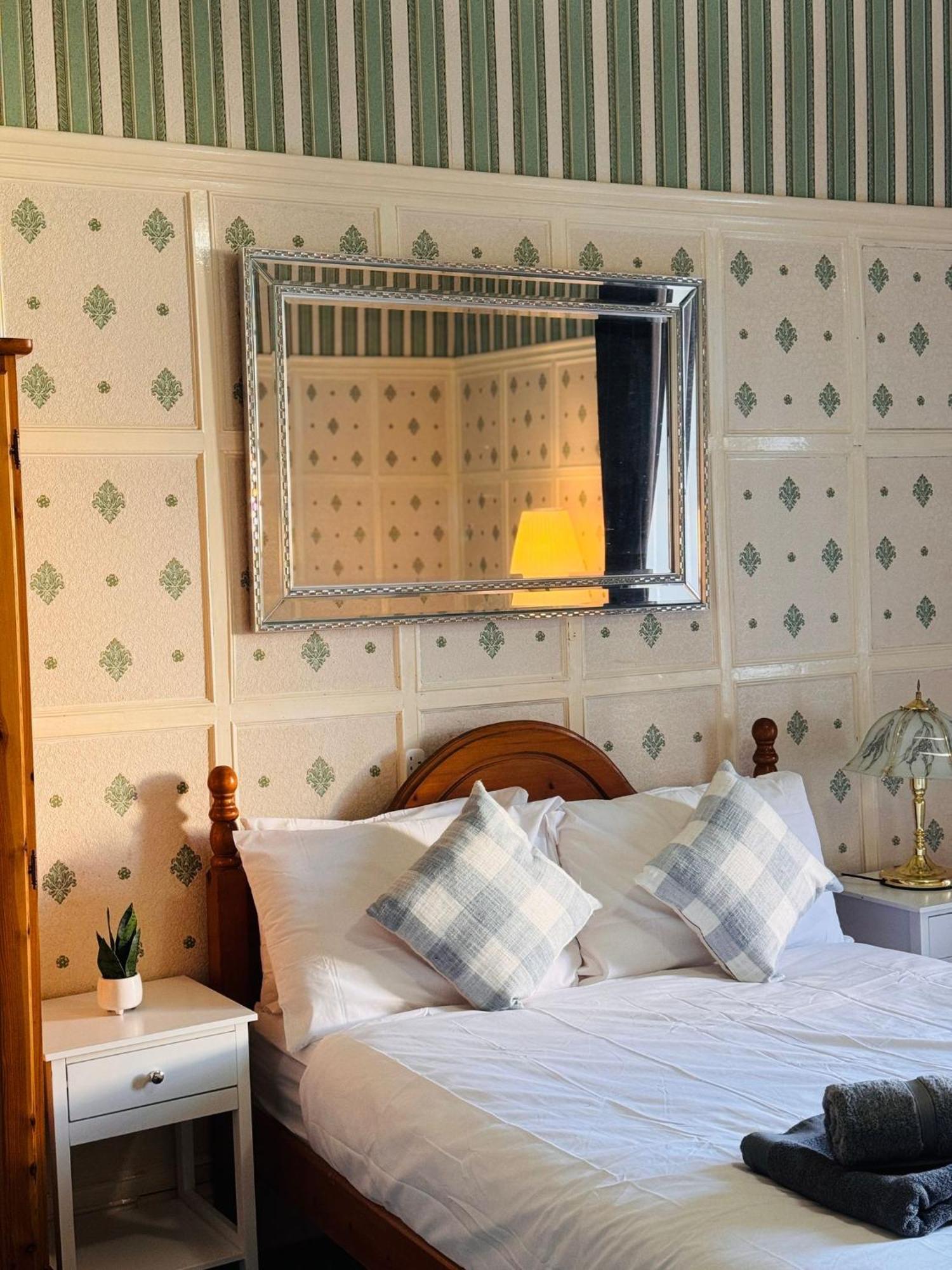 Edinburgh Travel Guest House Екстер'єр фото