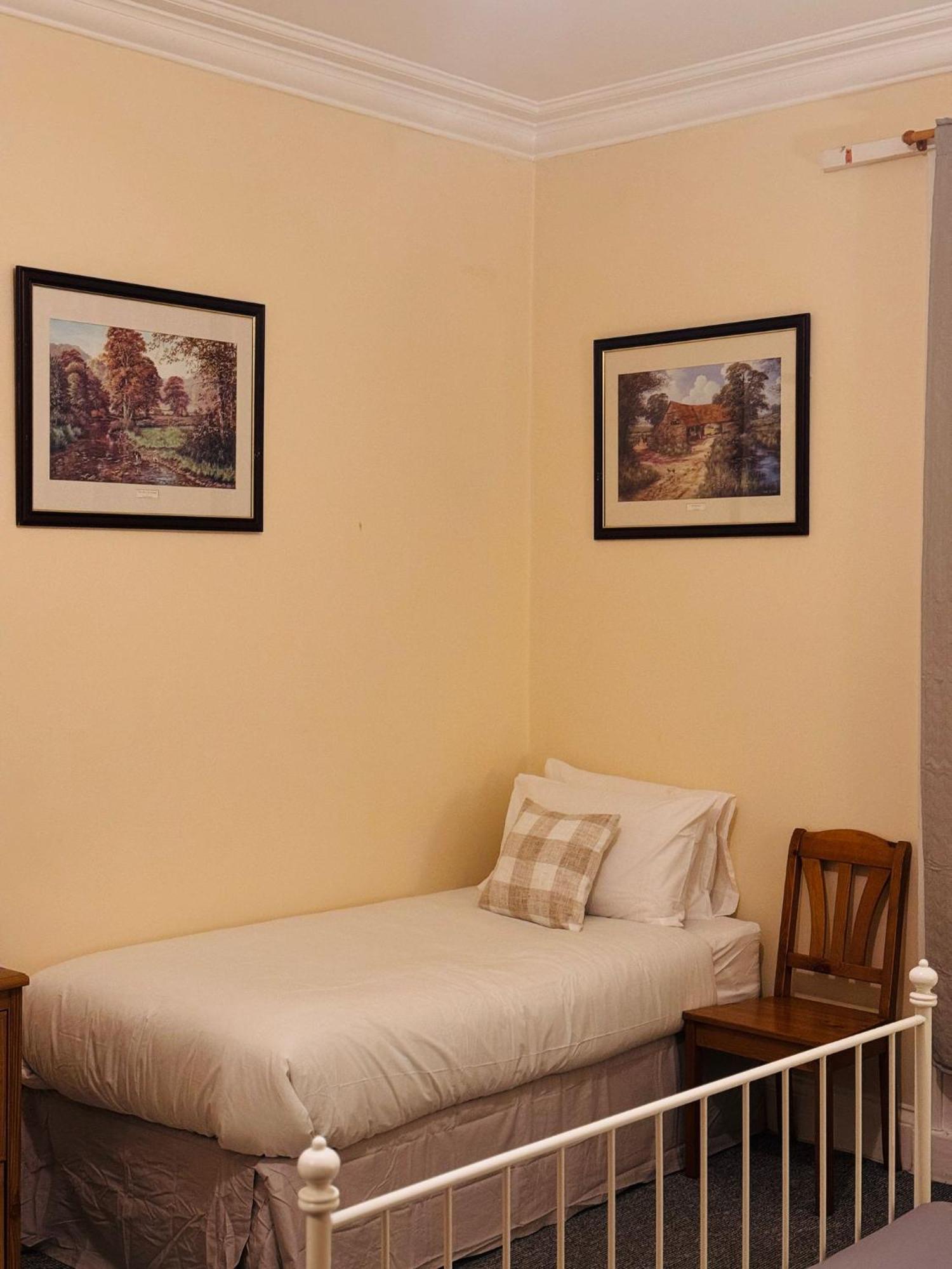 Edinburgh Travel Guest House Екстер'єр фото