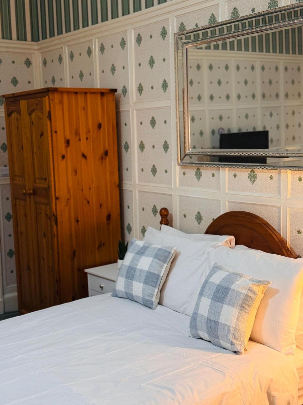 Edinburgh Travel Guest House Екстер'єр фото