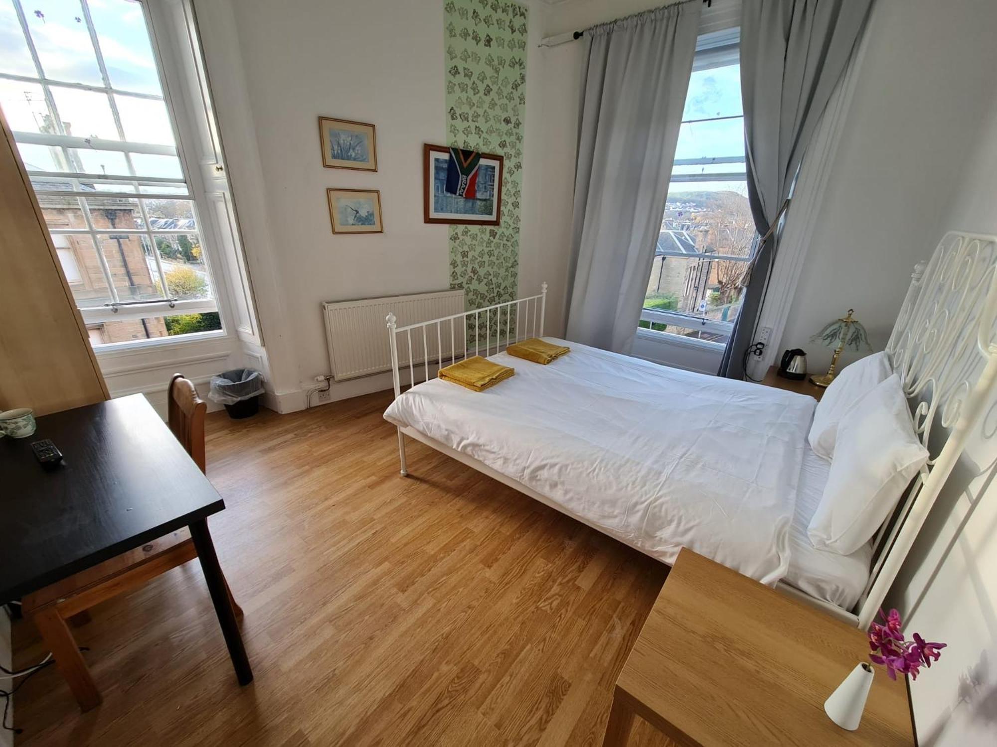 Edinburgh Travel Guest House Екстер'єр фото