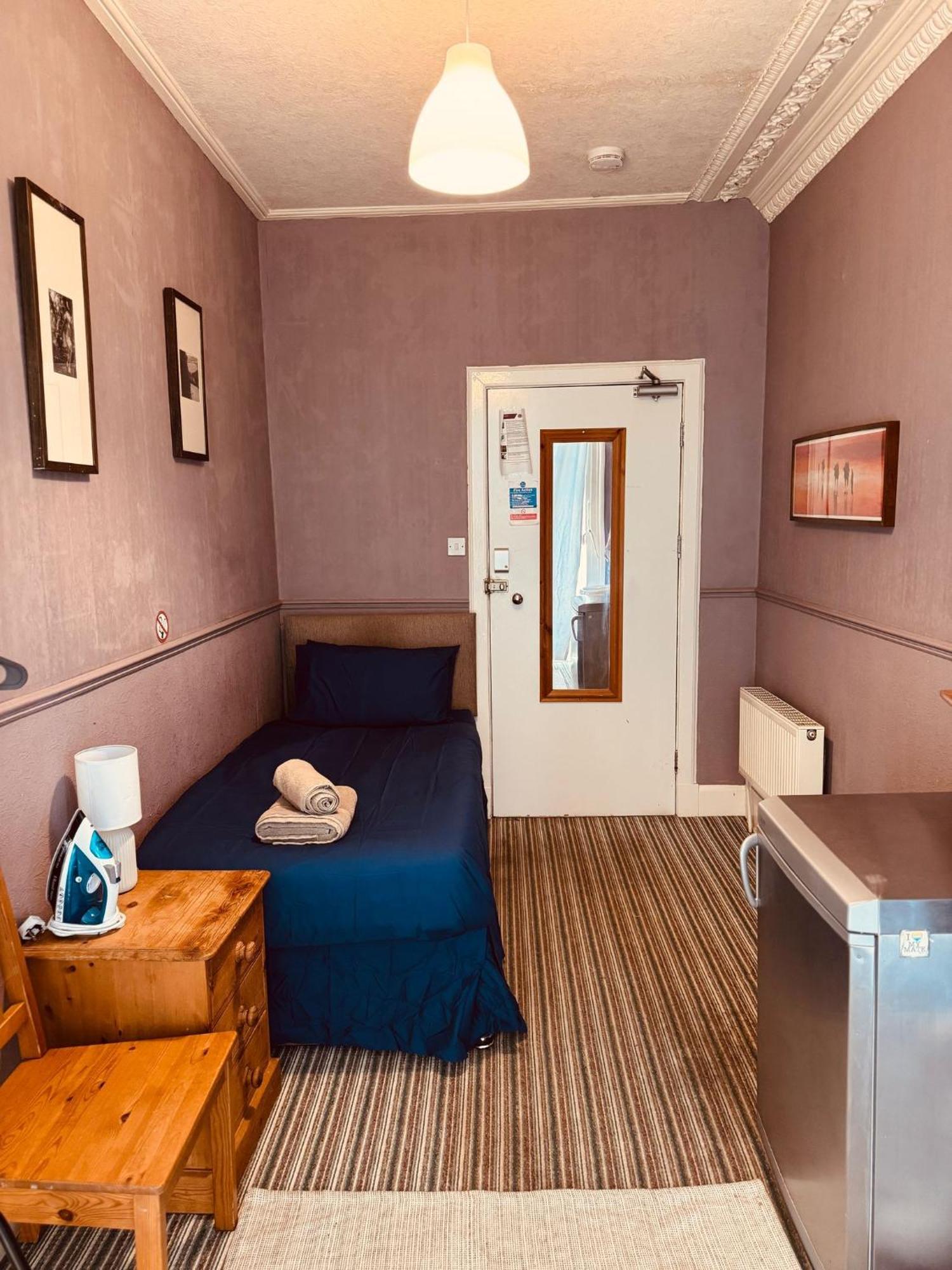 Edinburgh Travel Guest House Екстер'єр фото