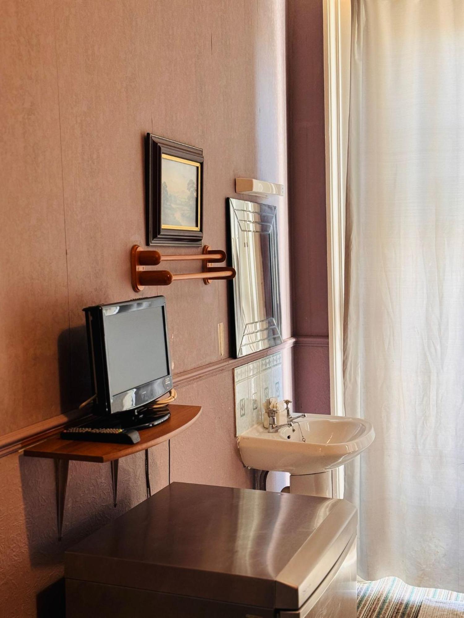 Edinburgh Travel Guest House Екстер'єр фото