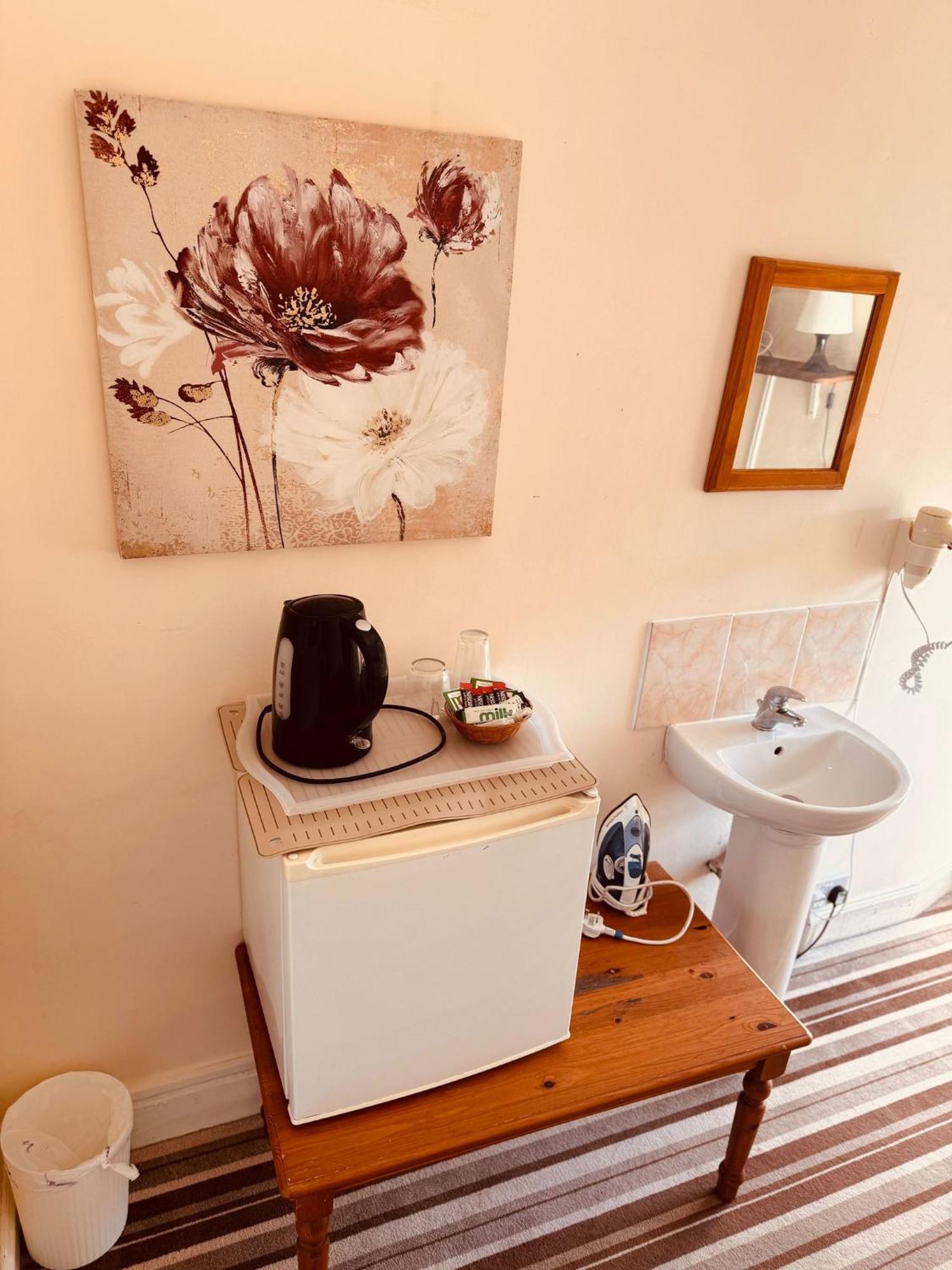 Edinburgh Travel Guest House Екстер'єр фото