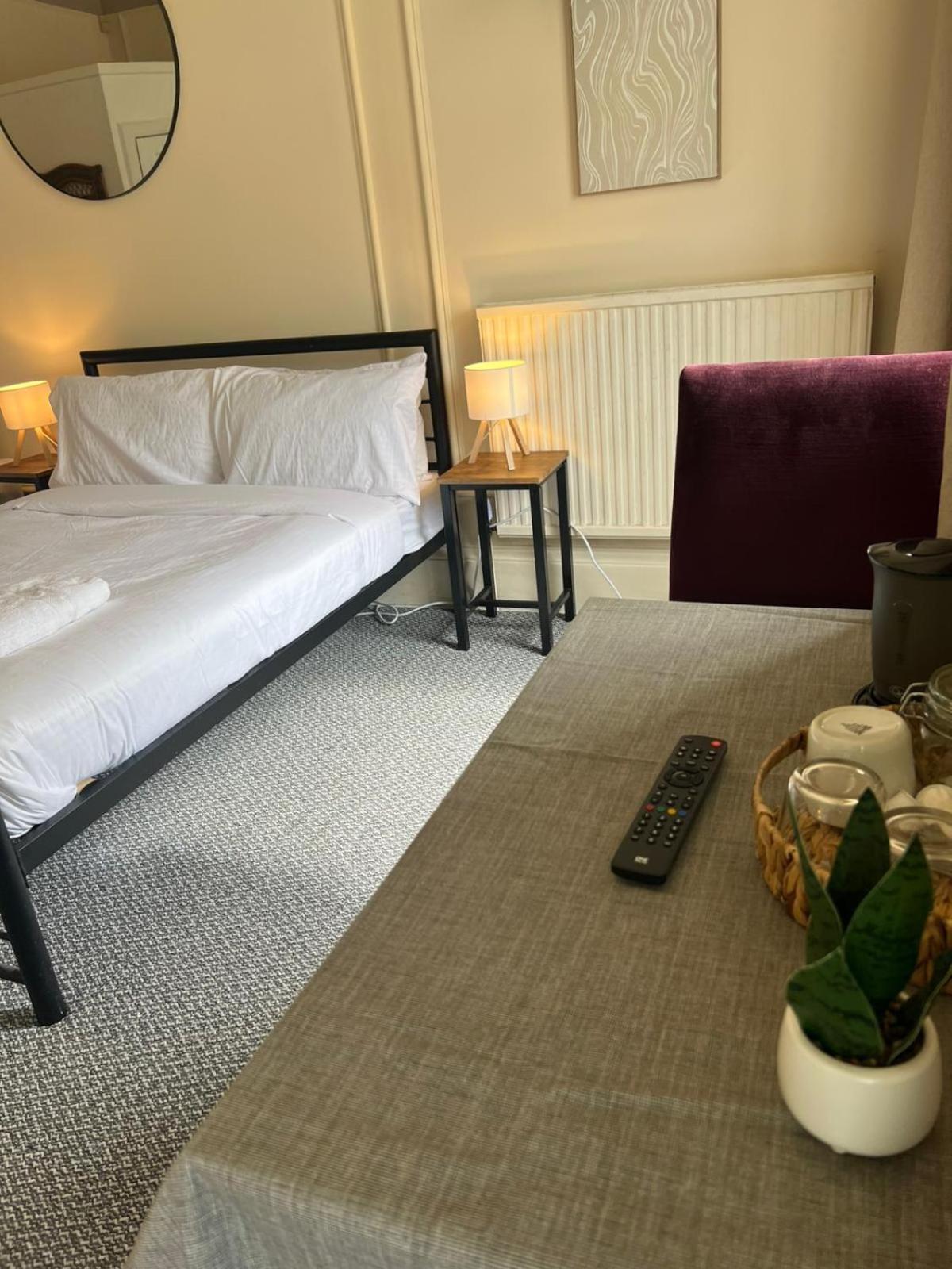 Edinburgh Travel Guest House Екстер'єр фото
